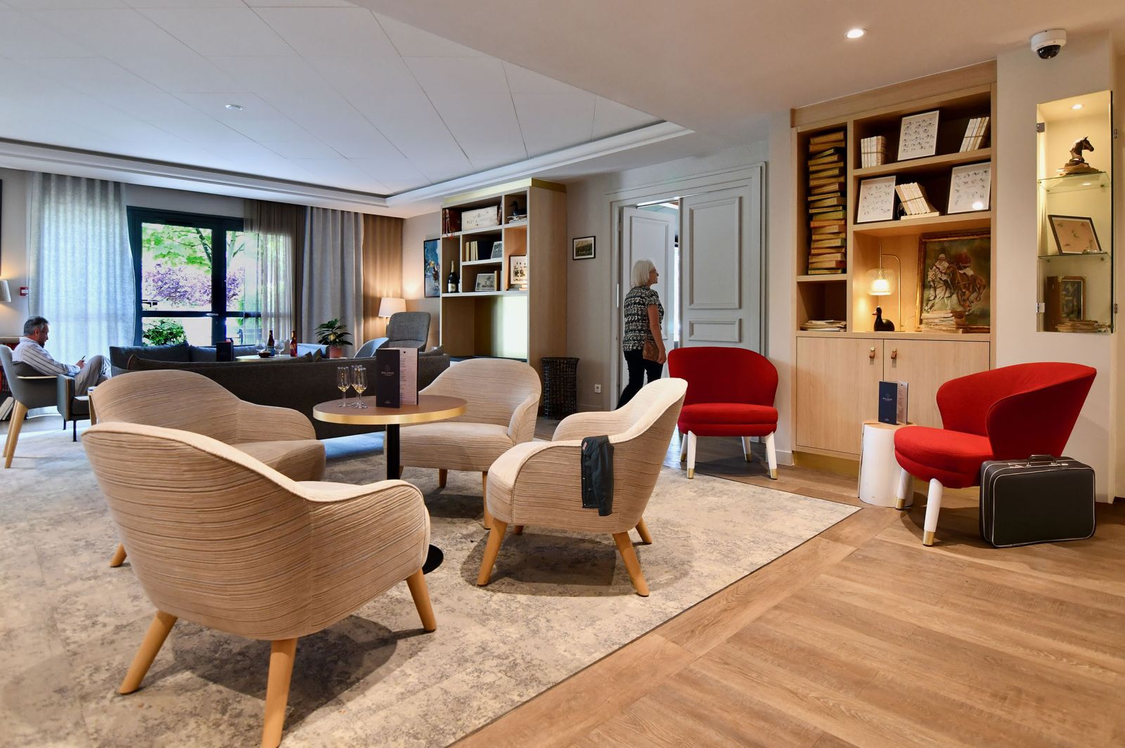 Salon de l'hôtel Ibis Maisons Laffitte